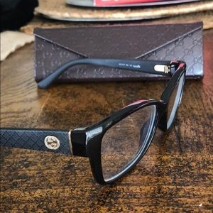 FLASH SALE Gucci glasses